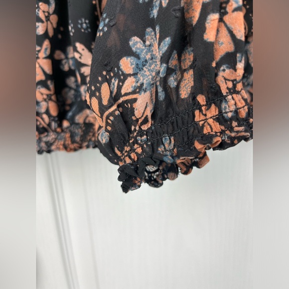 Free People Clarissa Top in Midnight Size Small Juliet sleeve, tie back - Picture 5 of 9